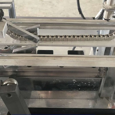 220V Otomatik Kek Kupası Şekillendirme Makinesi 55-60 Kez / Dakika