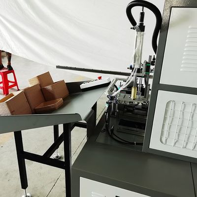 Atıştırmalık Kağıt Tabak Yapma Makineleri Kızarmış Tavuk Karton Suşi